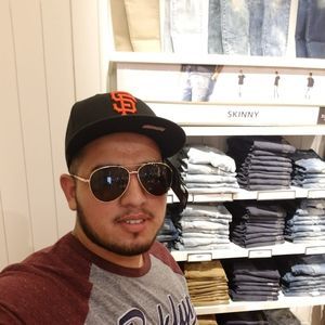 Meet your Posher, Alejandro